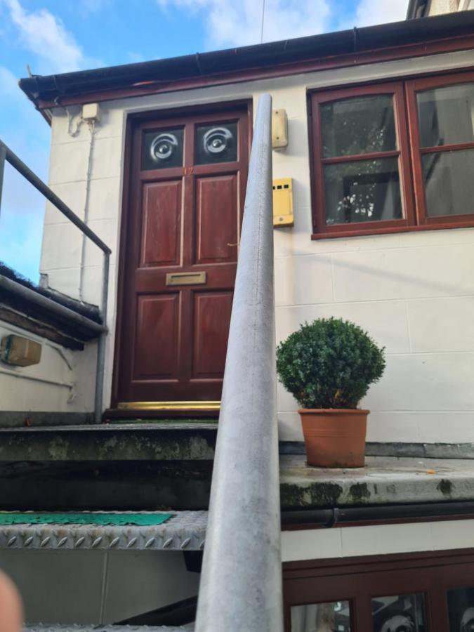 Brown Cow Apartment Dalton in Furness Exterior foto